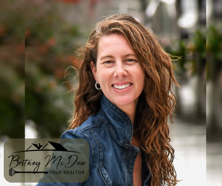 Britney McDow with diamond realty